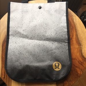 Lululemon reusable bag